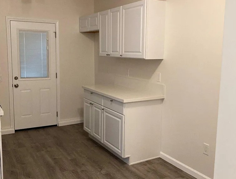 640 Parker St Unit B - Photo 1