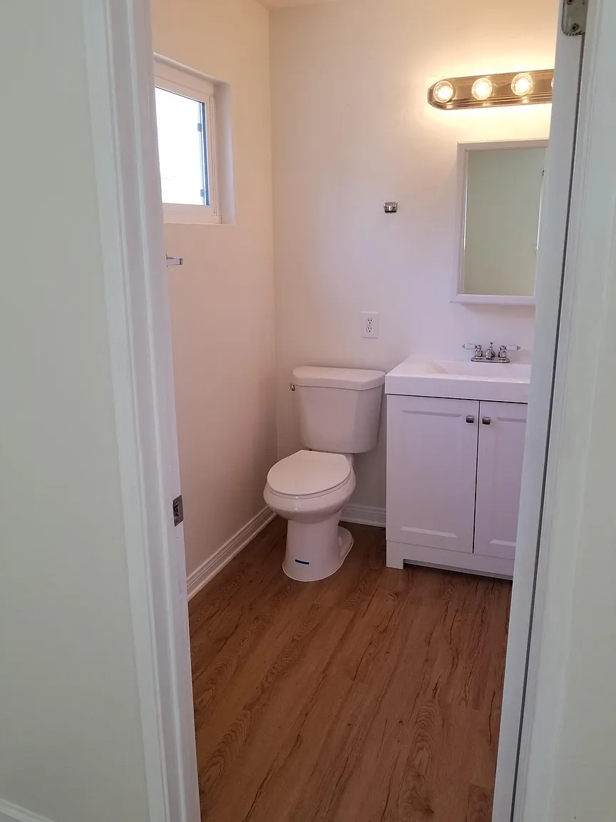 645 Parker St - Photo 6
