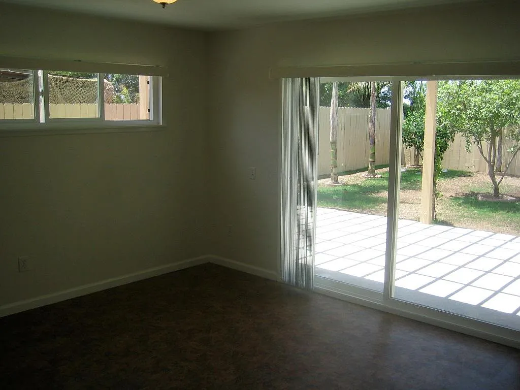 645 Parker St - Photo 12